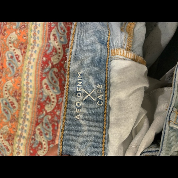 AE light wash ripped jeggings - Picture 6 of 6